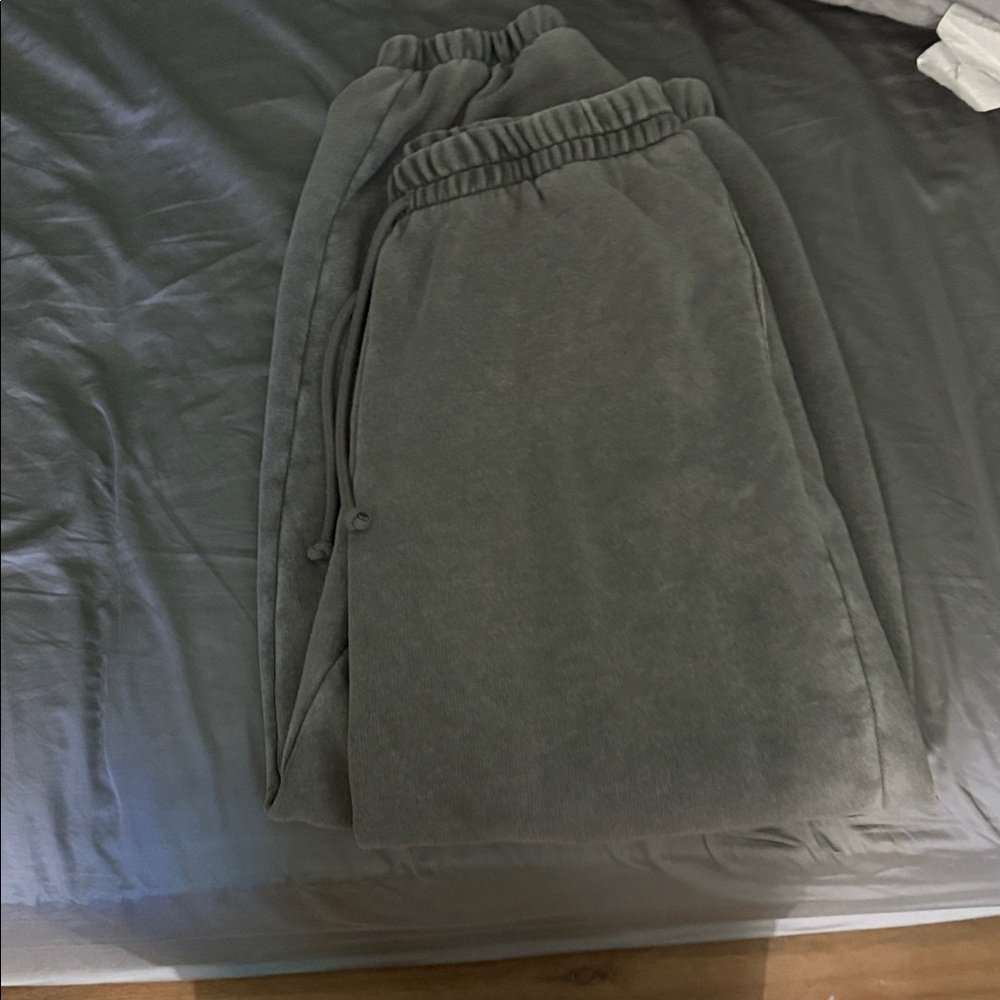 women’s Gray Sweatpants